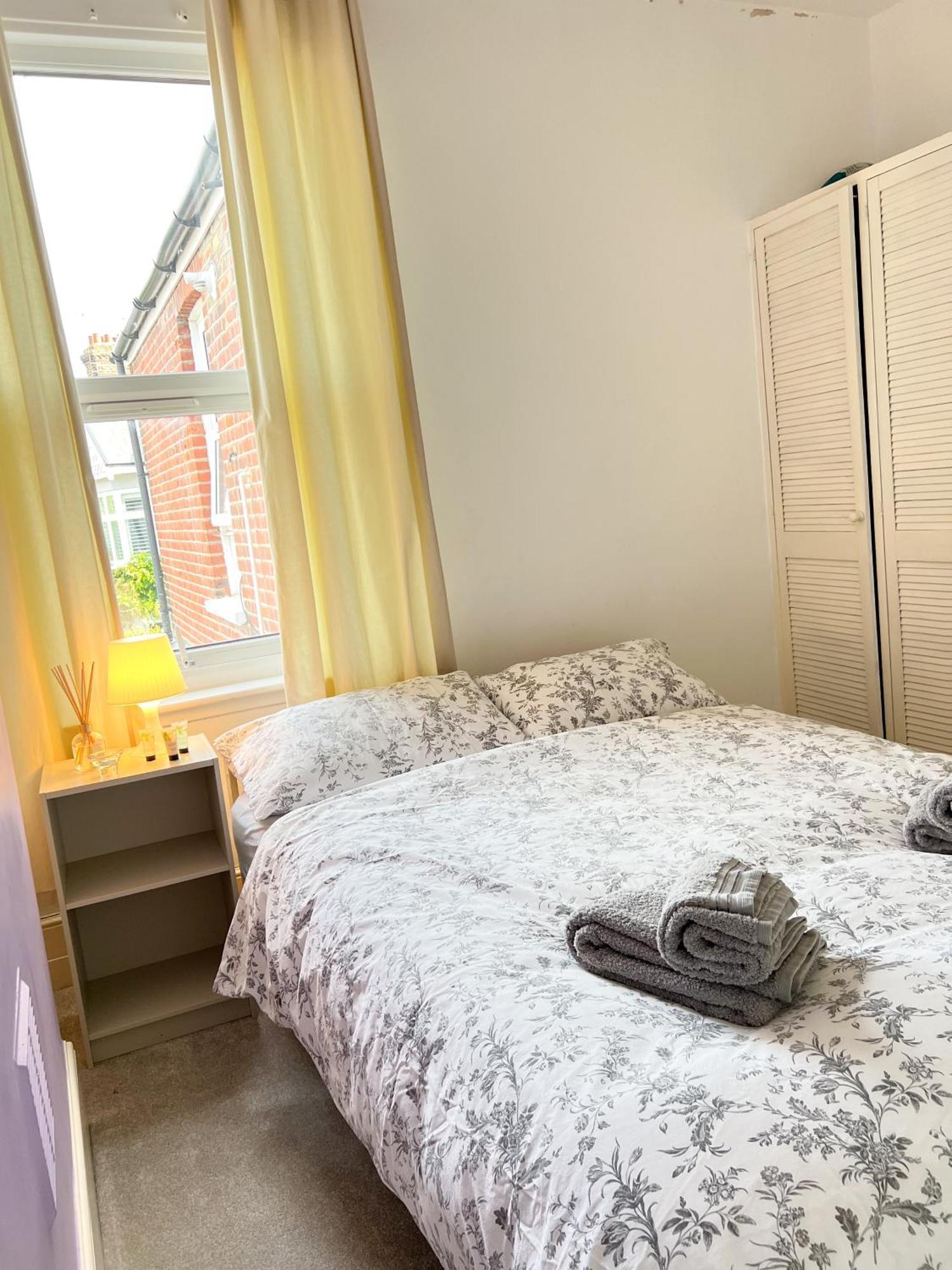 Welcome 2 Bedrooms Flat In Wimbledon Londres Exterior foto